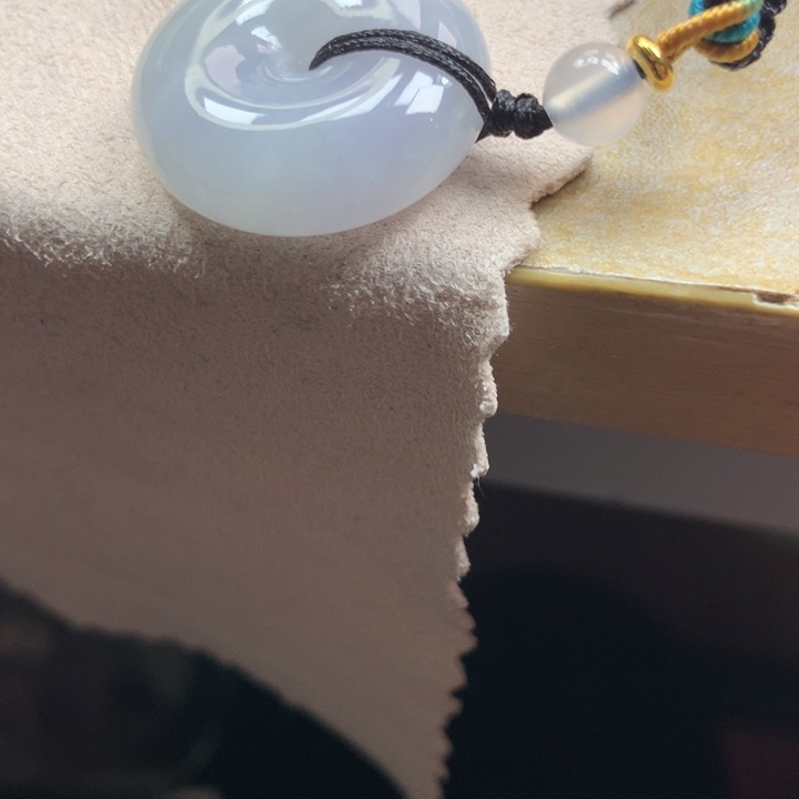 翡翠颈饰未镶嵌吊坠