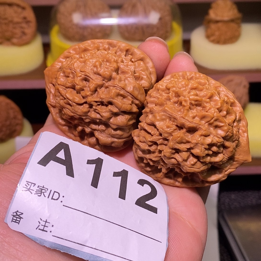 文玩核桃把件46官帽