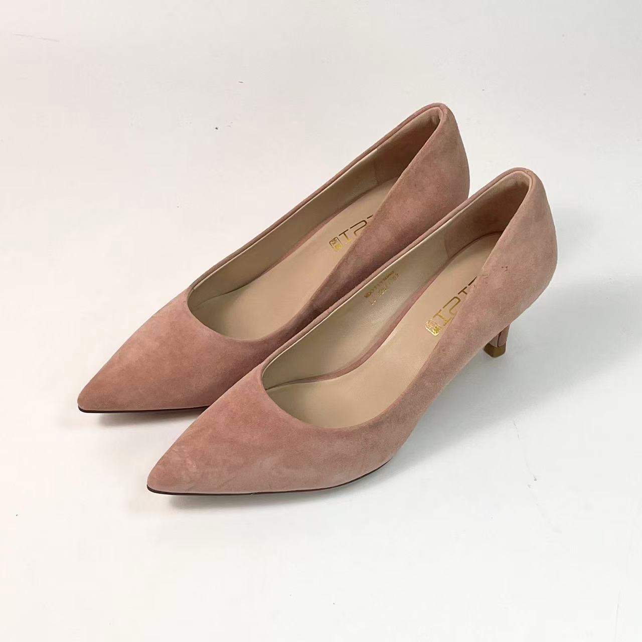 孤品！！1056*31时尚高跟女士粗跟浅口气质休闲百搭黑色细跟跟鞋