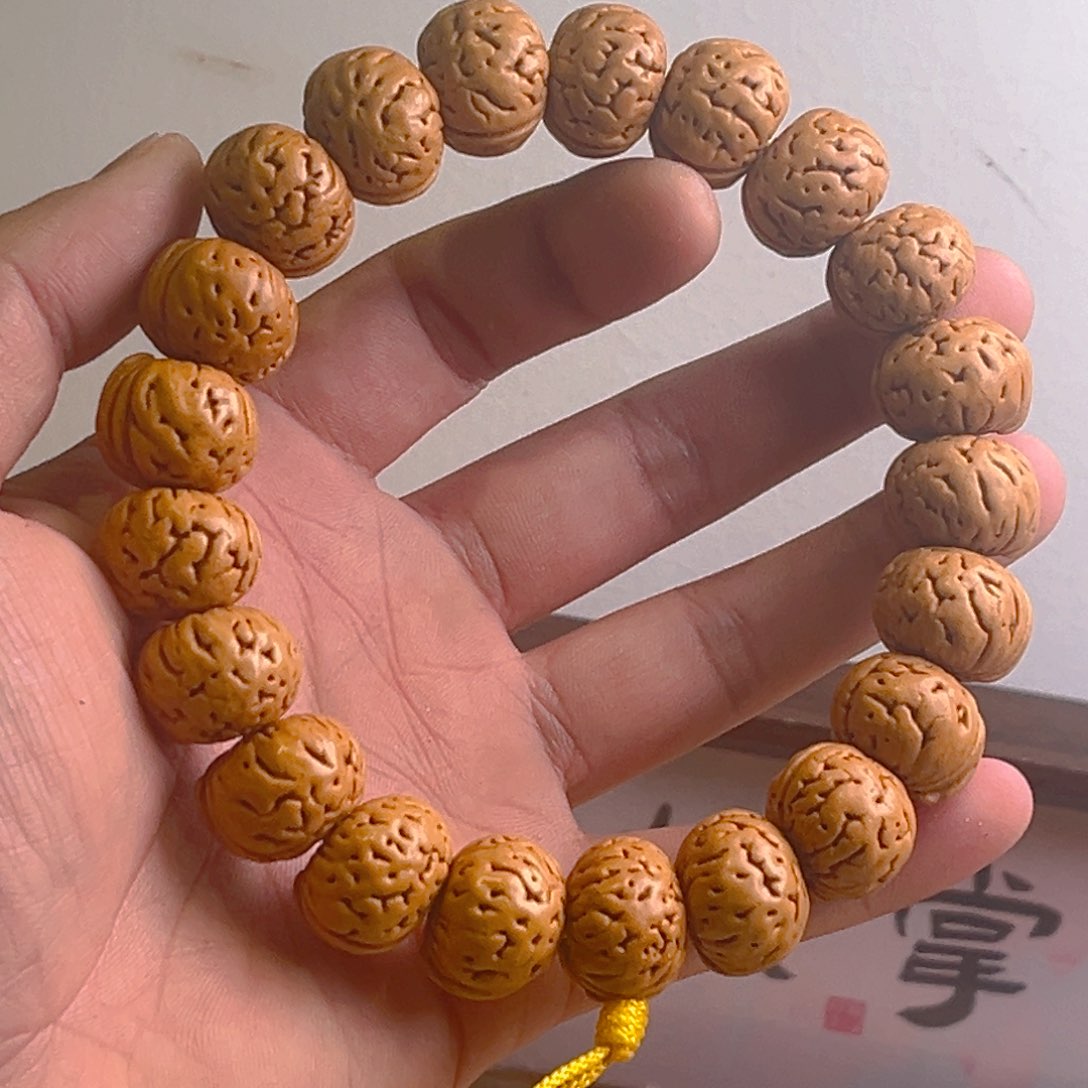 吊坠桃核桃核树王纽扣手持18