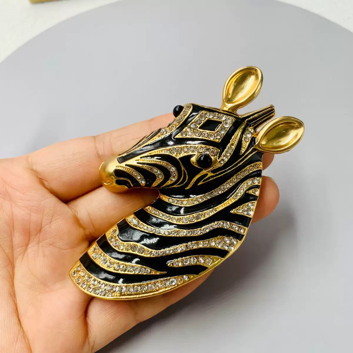 铜合金珐琅胸针 《斑马王》西洋中古vintage胸针原标款珐琅彩马胸针