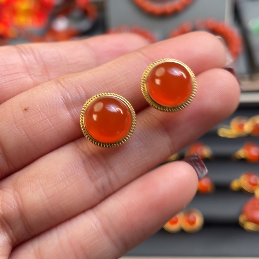 南红玛瑙耳钉18K金镶嵌