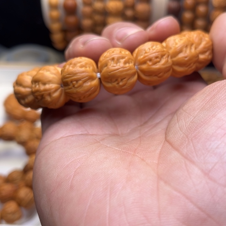 猴头核桃手串京八17+