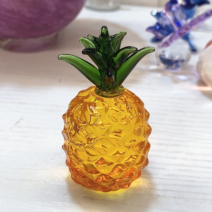 菠萝高9厘米宽6厘米