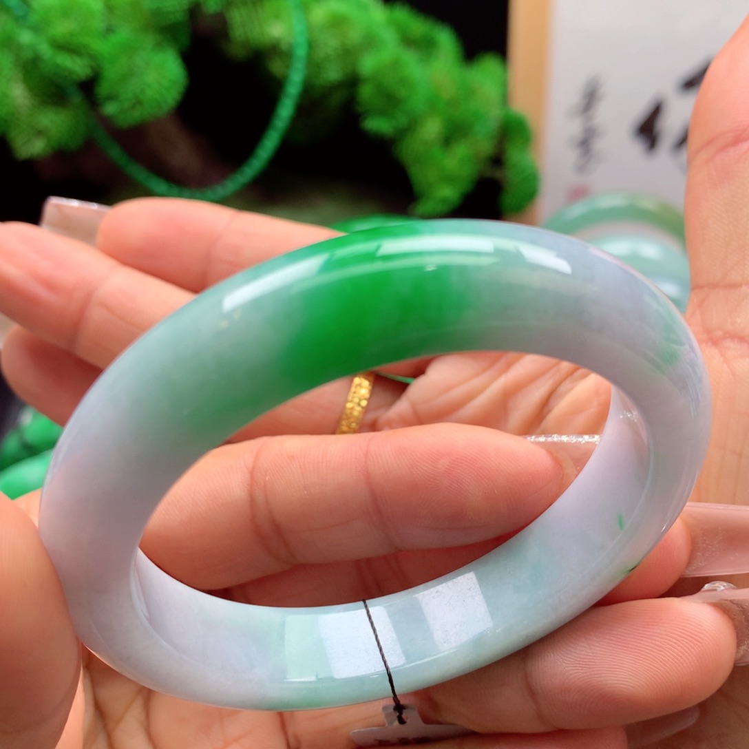 未镶嵌手镯翡翠w