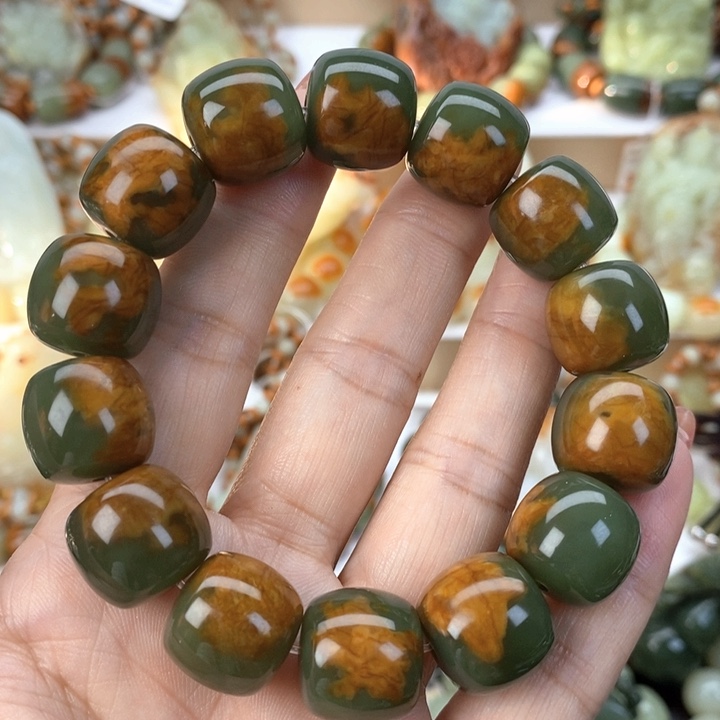【闪购商品】透闪石质玉手串未镶嵌俗**名