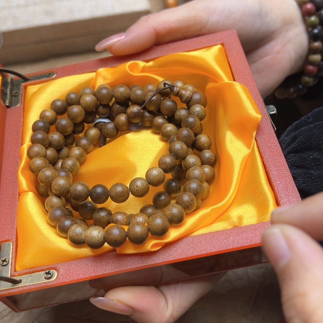 大叶紫檀（黑酸枝木类）