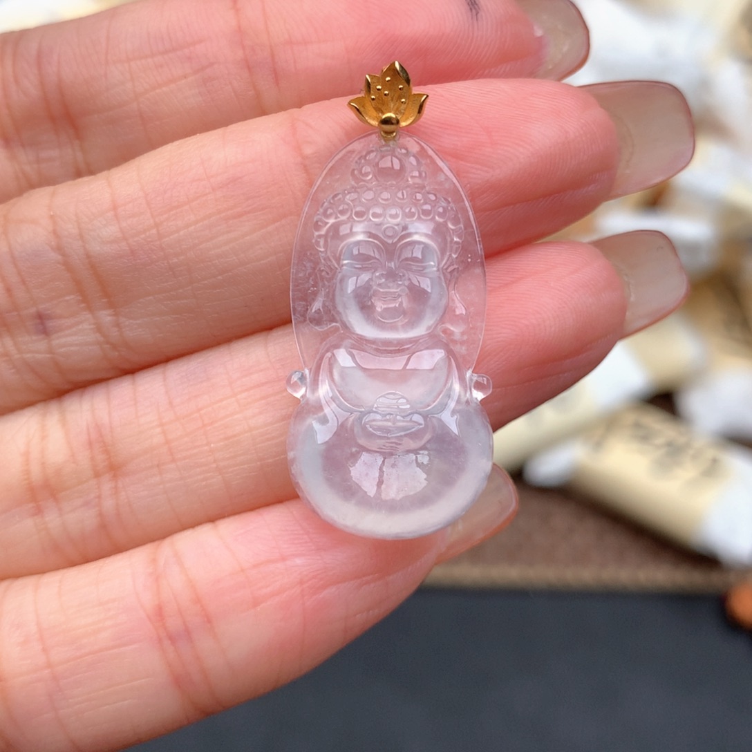 18K金镶嵌挂件翡翠