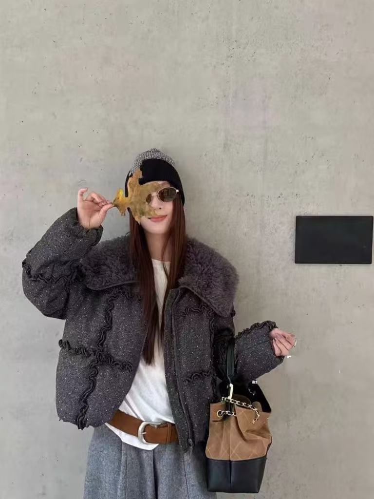 1196958-高级感翻领亮晶晶短款女冬季新款石墨烯云绒棉袄保暖外套