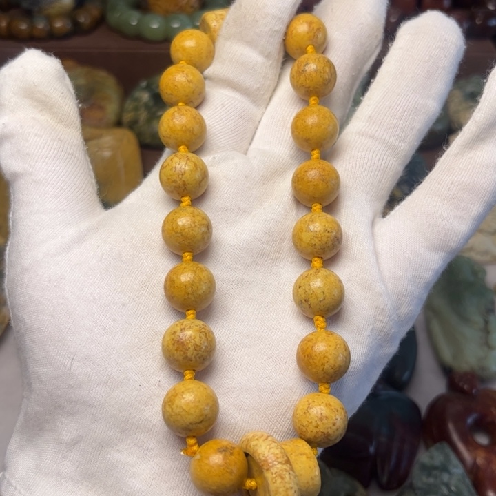 未镶嵌手链岫岩河磨玉（透闪石质玉）