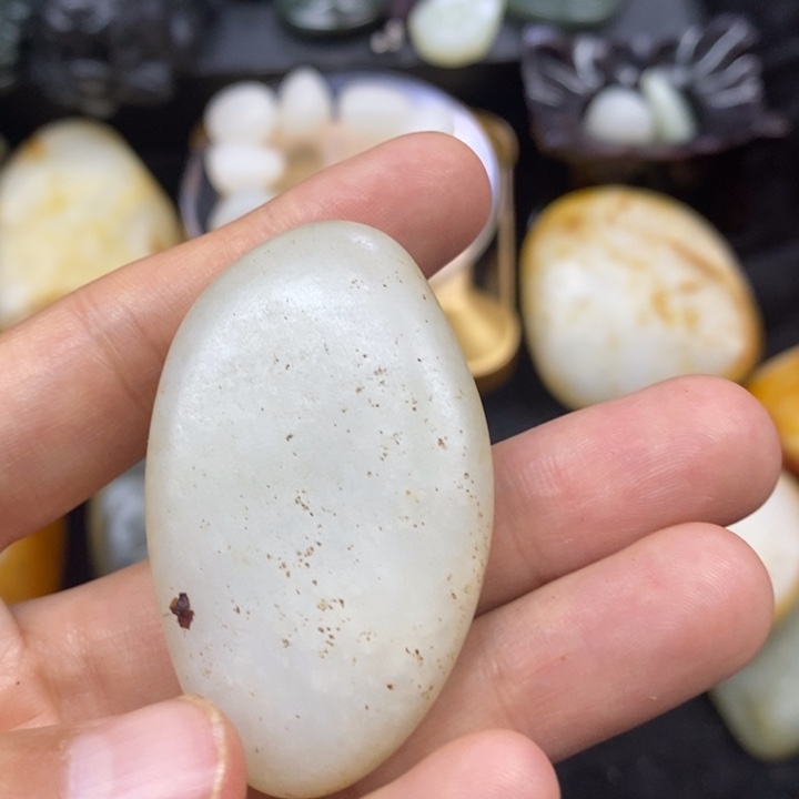 未镶嵌和田玉（糖玉）挂件