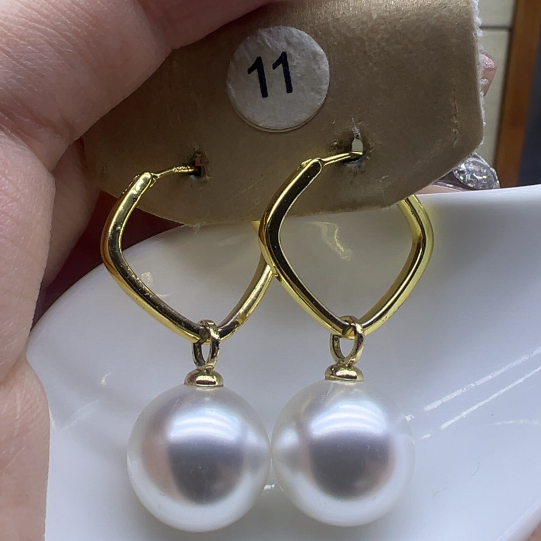淡水珍珠耳饰未镶嵌