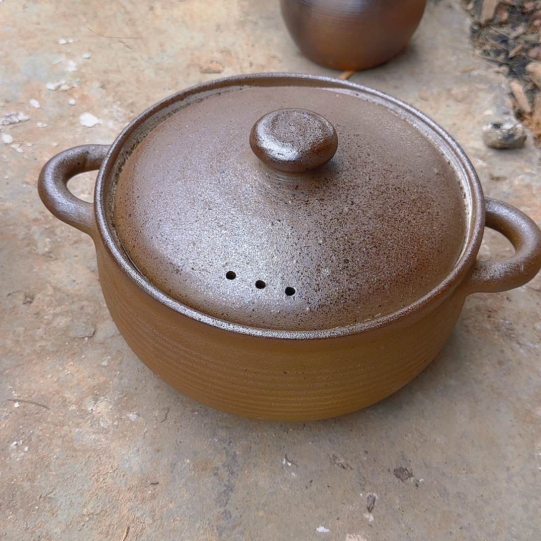 月*微瑕龙窑柴烧水砂锅盖子轻微磨损，把手硬裂