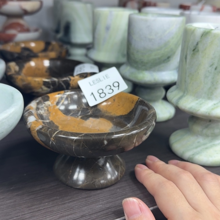 L。   1839。     福利。     