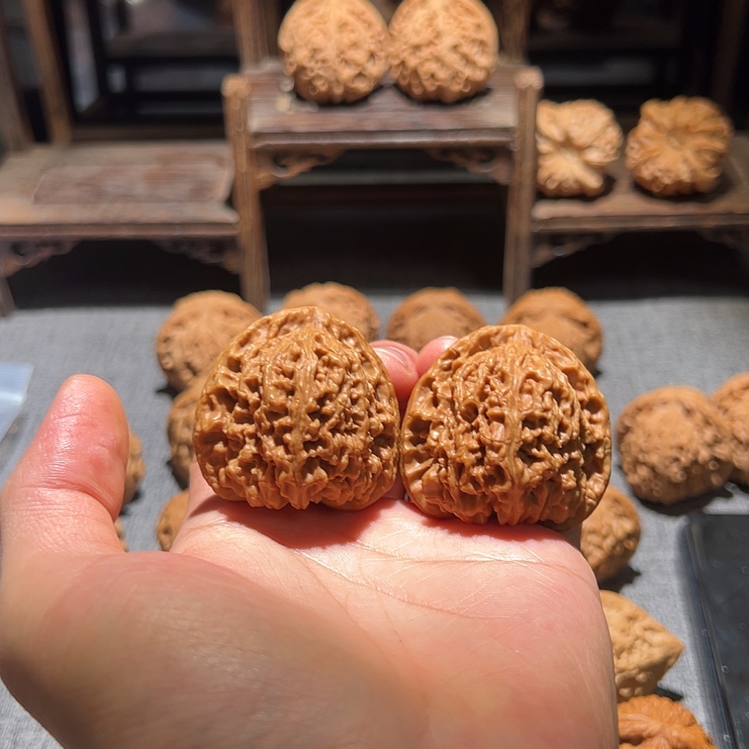 乐***米文玩核桃吊坠41南疆