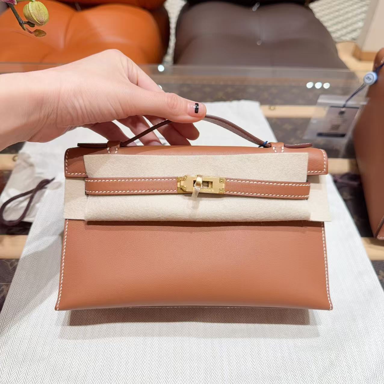 99新 Hermes/爱马仕 mini kelly 全新 一代 金棕金扣swift B刻