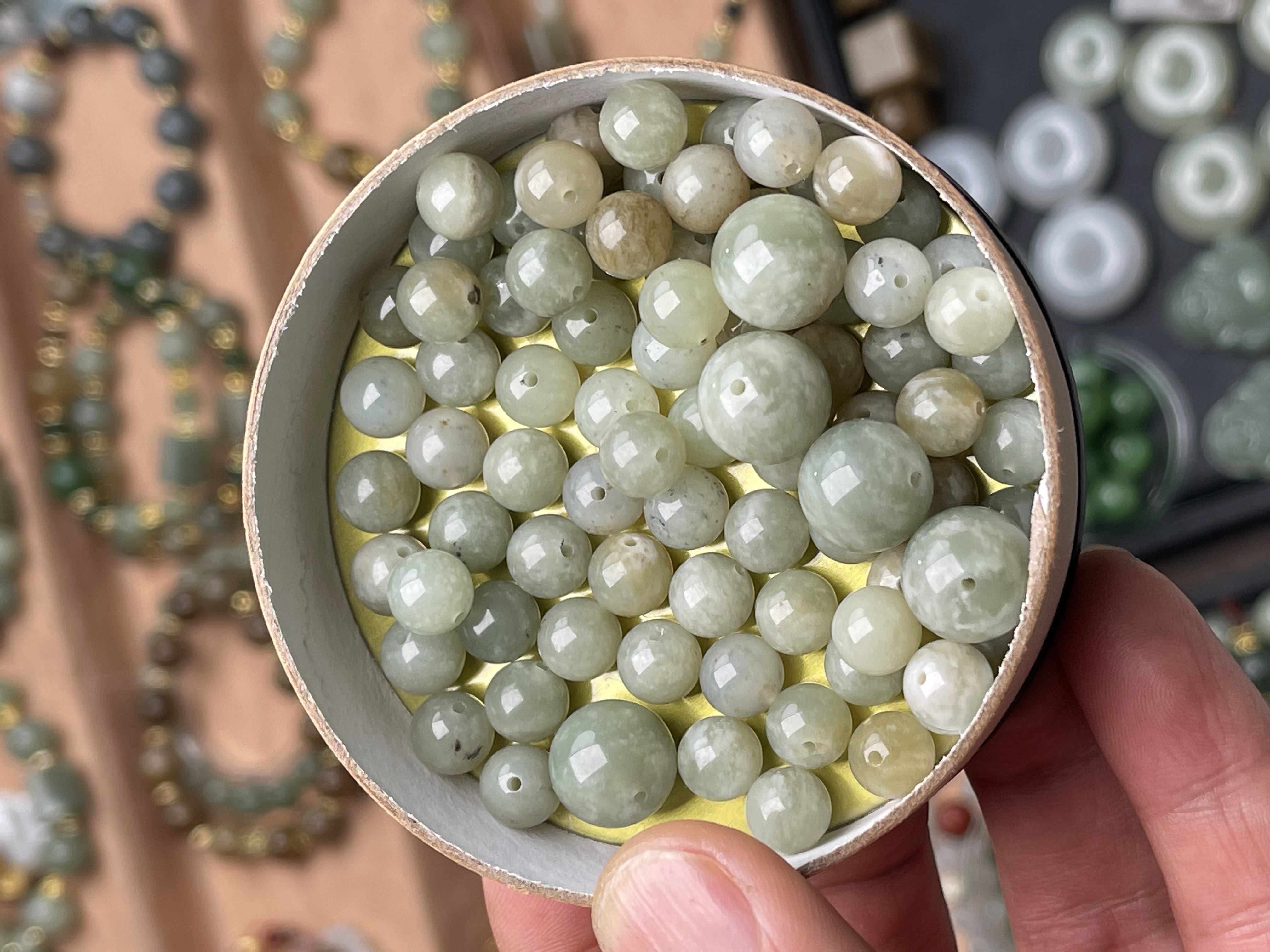 潘多拉福袋，和田玉珠子，送您一大一小各一颗！