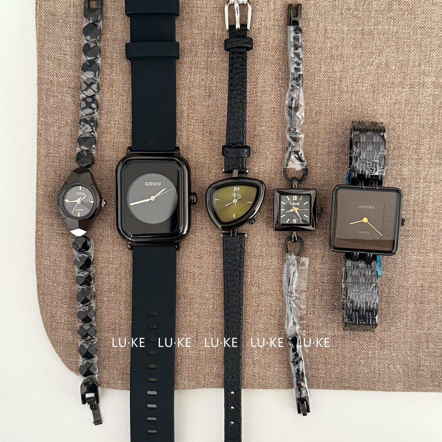 LUKE路可 2026新款黑色方形手链硅胶女款小众手表女休闲百搭风307