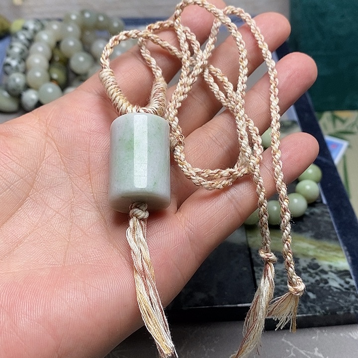 独山玉未镶嵌桶珠墨*