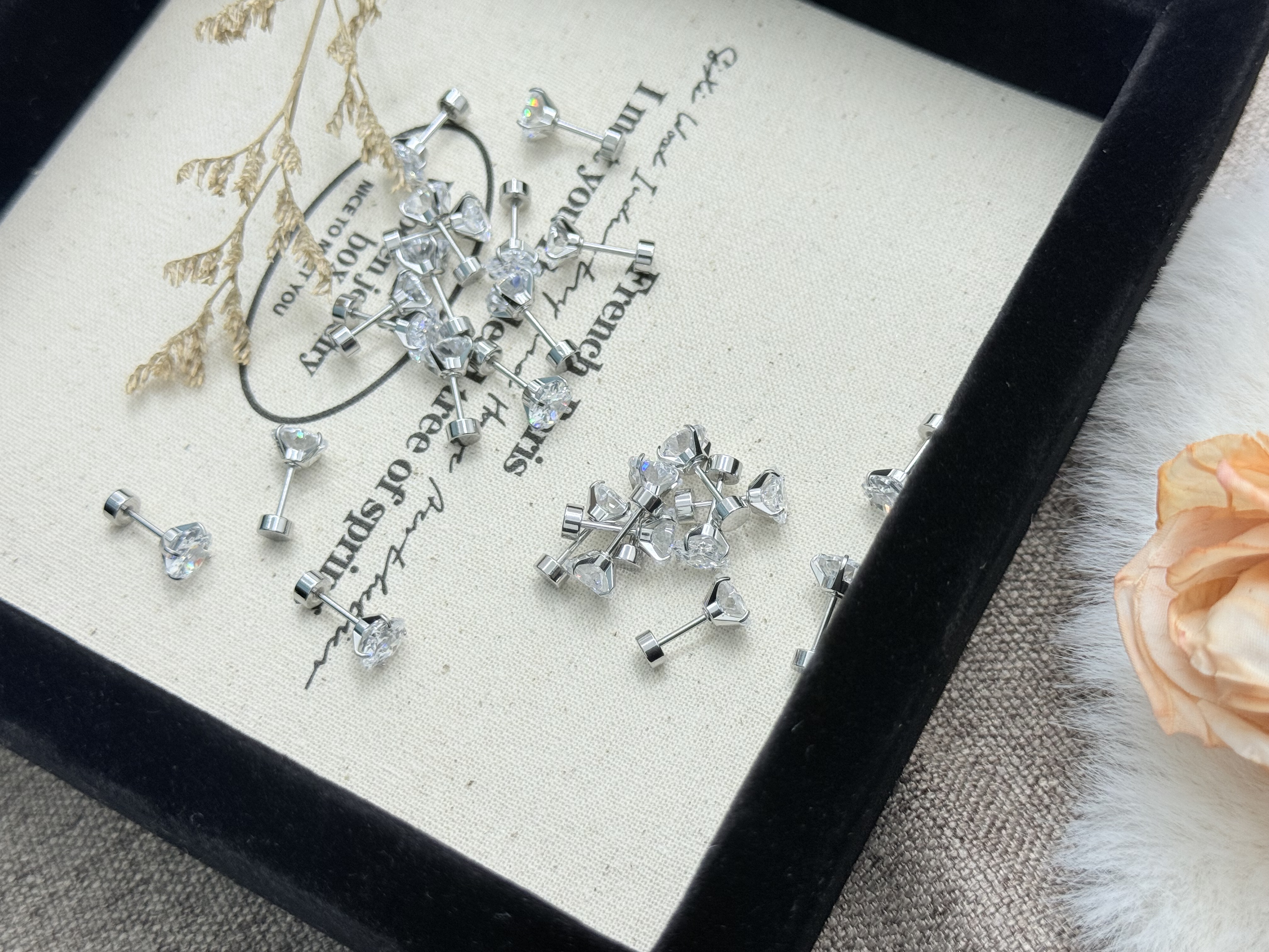 钛钢锆石耳饰 A347 白色八心八箭方糖锆石6mm耳骨钉耳钉耳蜗钉