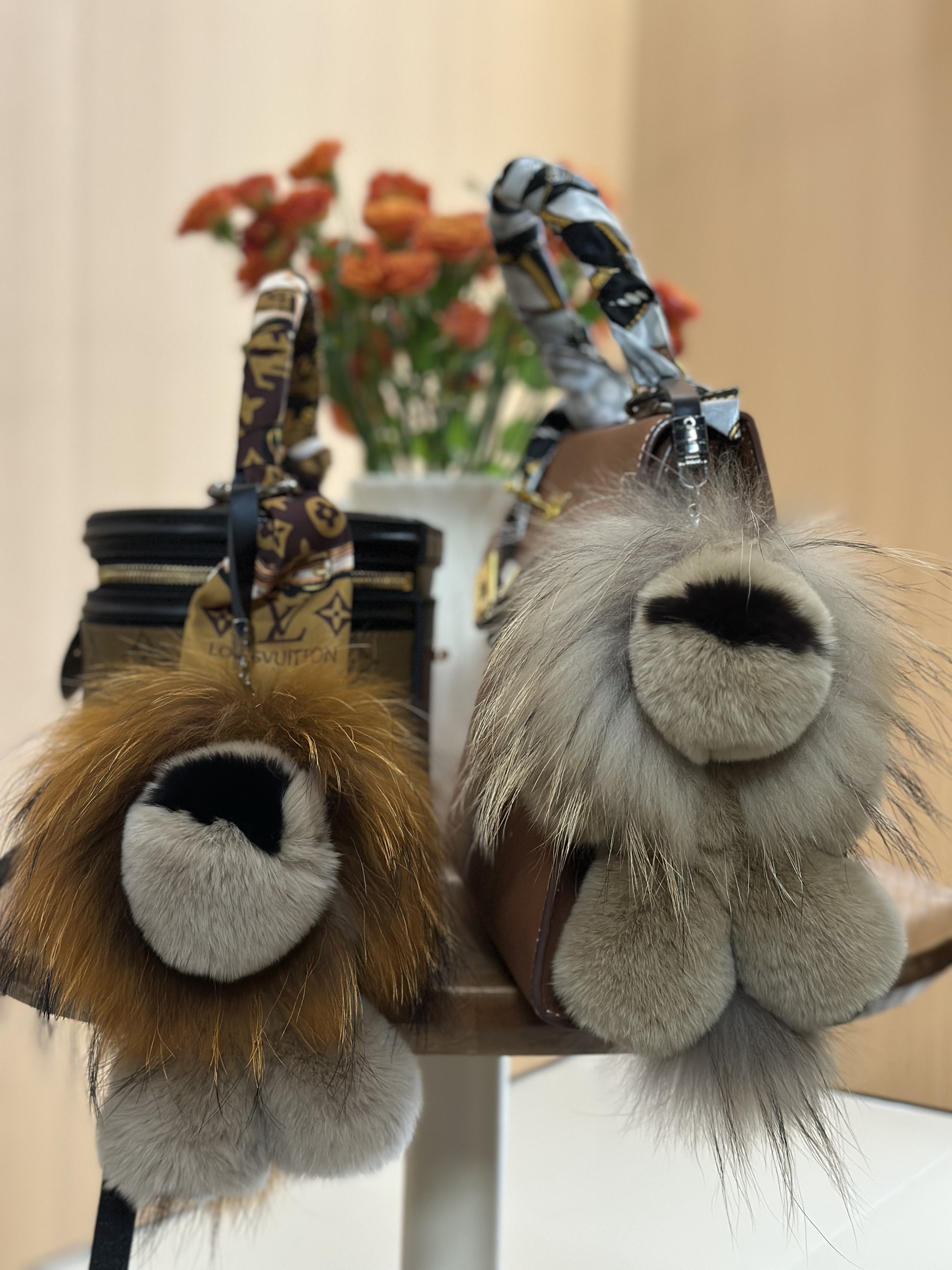 男哥 可爱时尚萌趣挂件獭兔貉子毛狮子玩偶