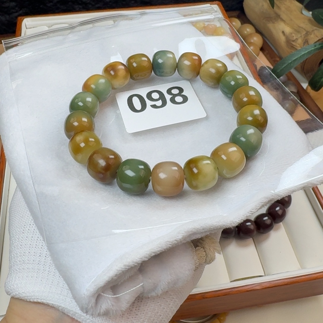 ￴***￴吊坠菩提根/象牙果14干磨玉化