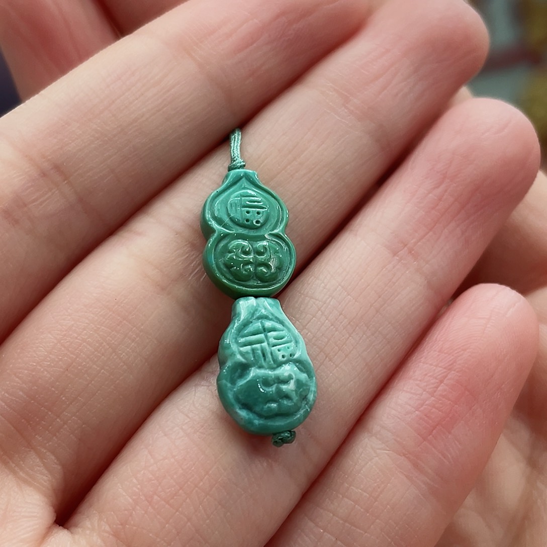 绿松石颈饰未镶嵌