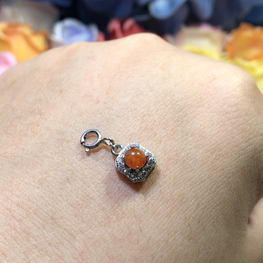 天然缅甸翡翠A货国标s925银镶小提溜吊坠揭阳小精品