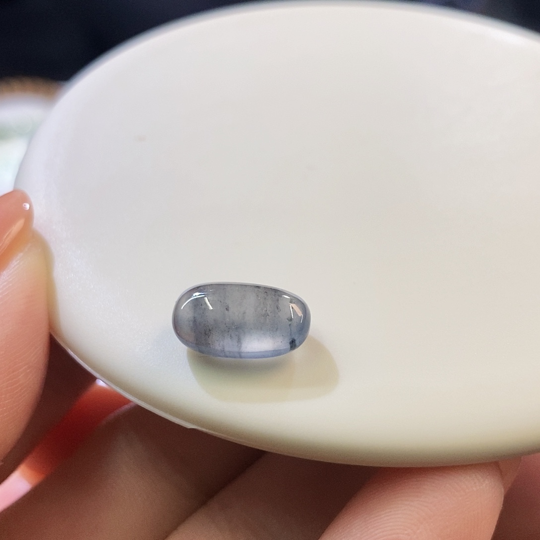 翡翠未镶嵌颈饰裸石