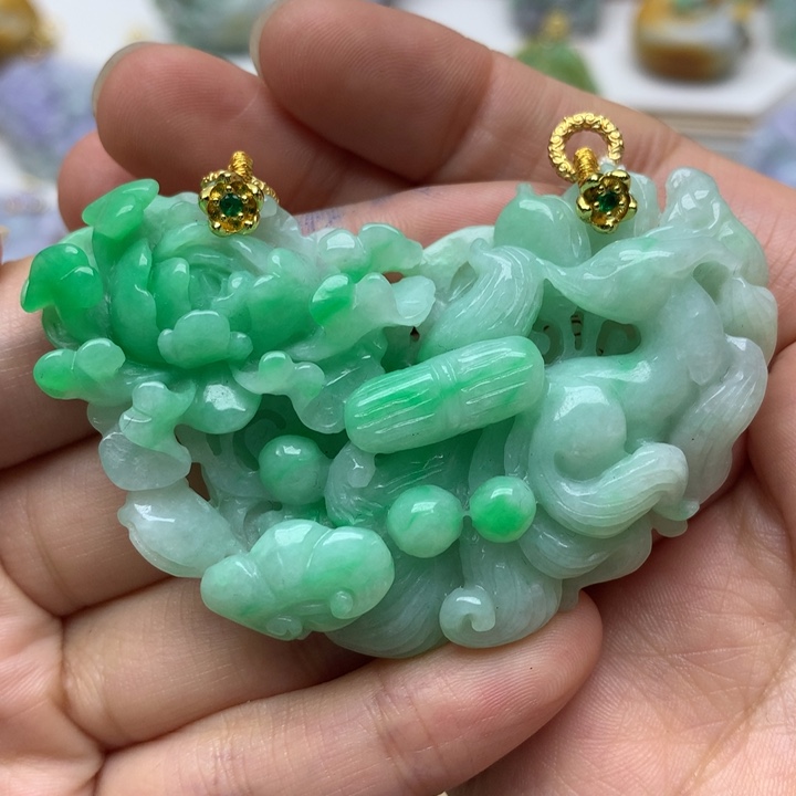 颈饰未镶嵌翡翠翡翠