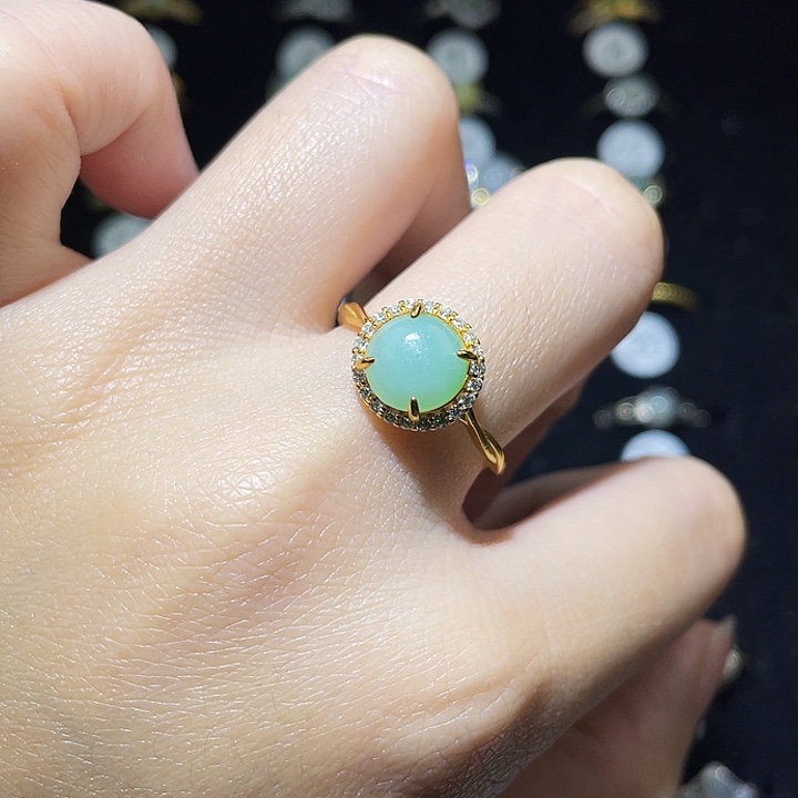 翡翠未镶嵌戒指戒指