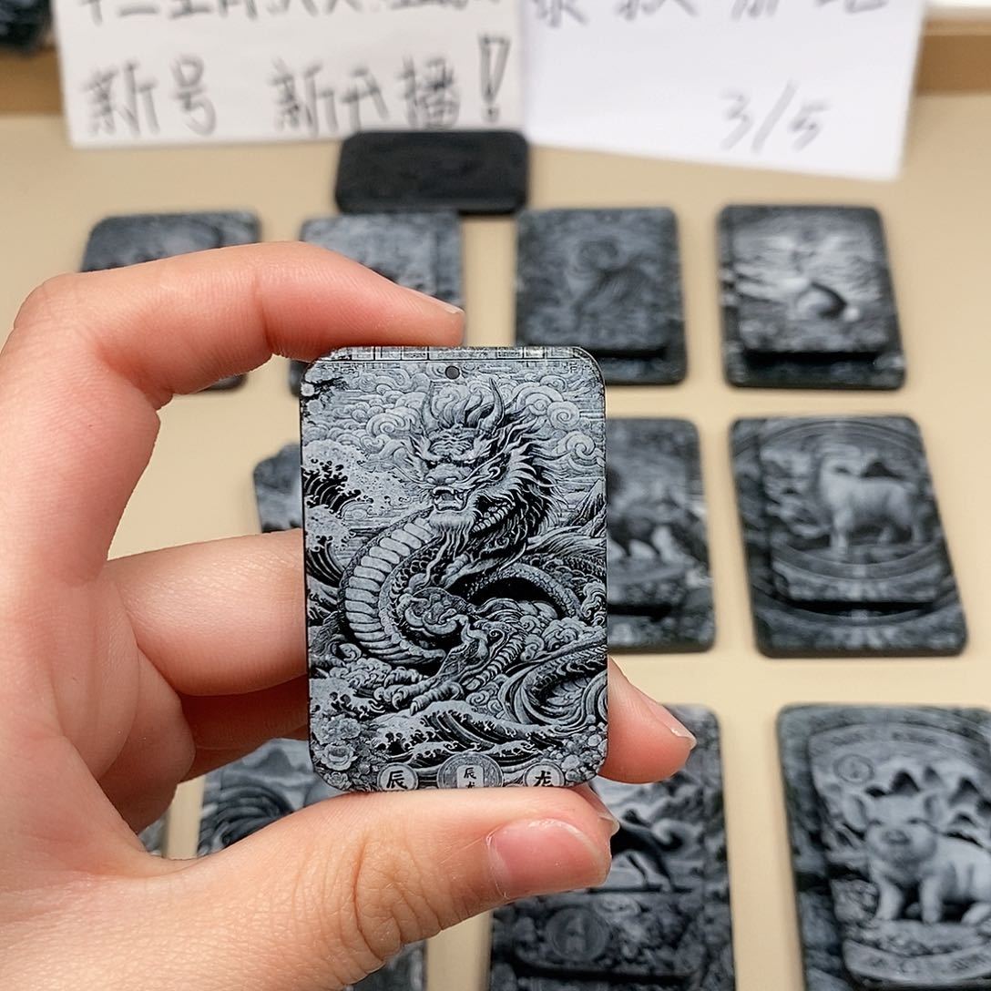 和田玉（糖玉）颈饰未镶嵌