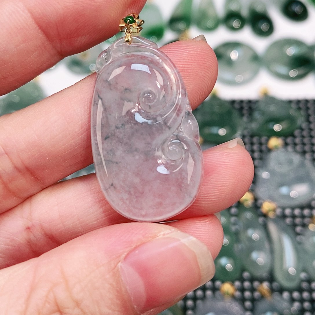 翡翠颈饰18K金镶嵌吊坠