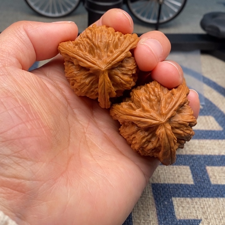 吊坠文玩核桃辰*三棱