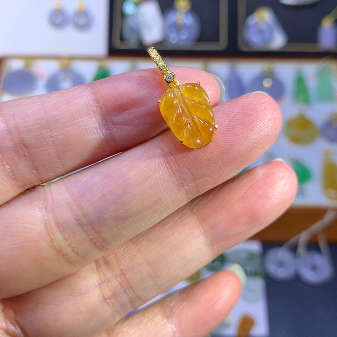 幸****翡翠银S925镶嵌颈饰