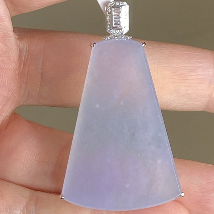 天然缅甸翡翠A货，18k金南非钻镶嵌冰紫无事牌挂件