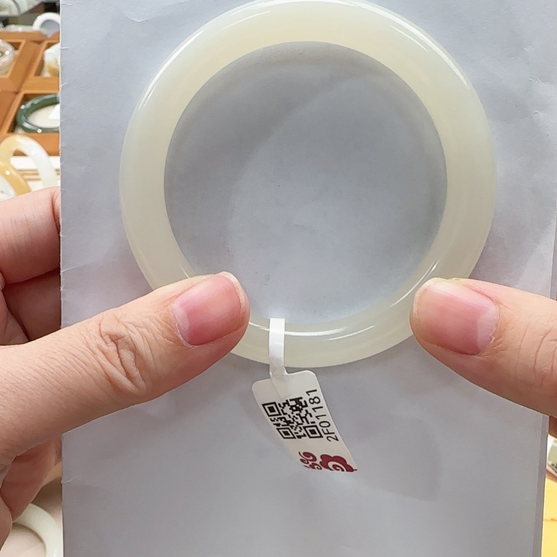 和田玉手镯未镶嵌猫*?57