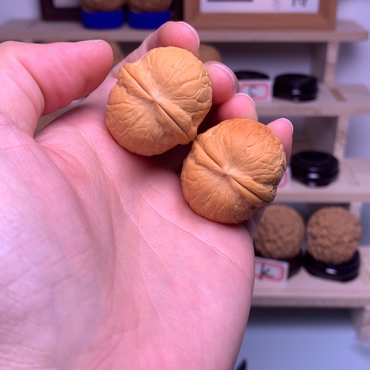 抖***长文玩核桃把件F龙眼31尺