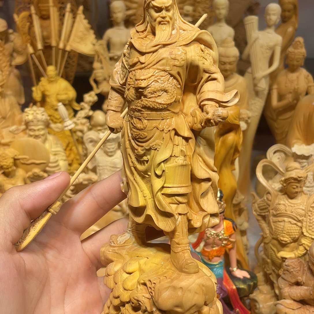 黄杨木黄杨木横刀关羽