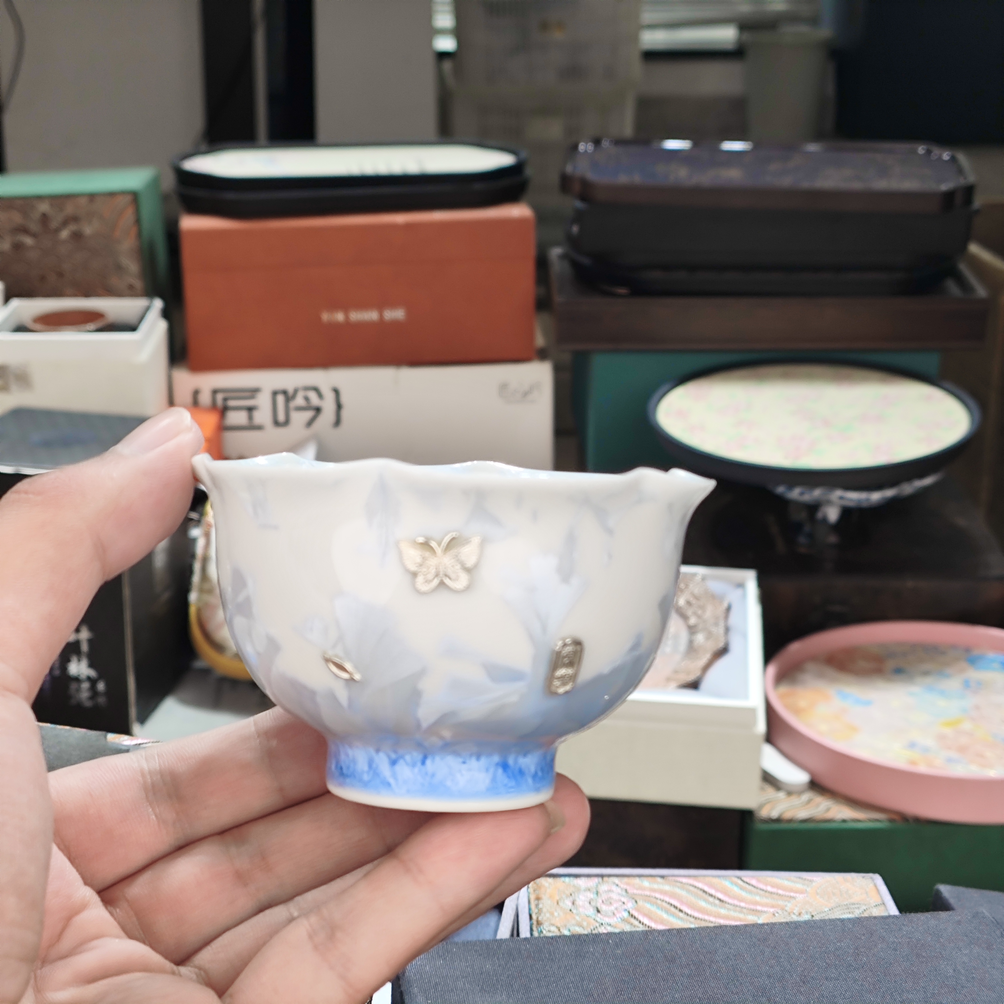 【闪购商品】@@冰晶浅兰色锯钉花口杯6207