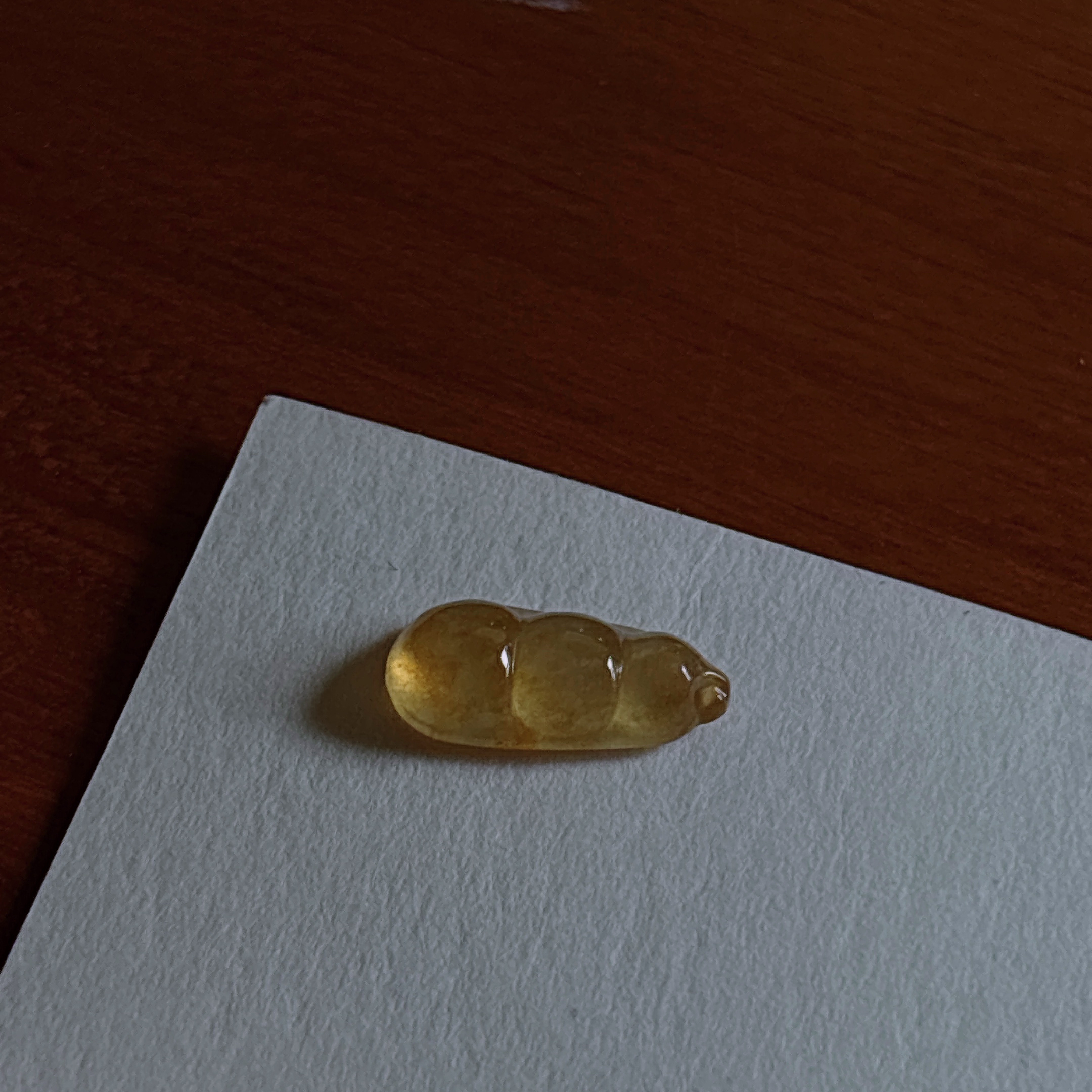 缅甸天然翡翠a货高冰黄玻璃种四季豆种好冰透镶嵌设计款佩戴精美