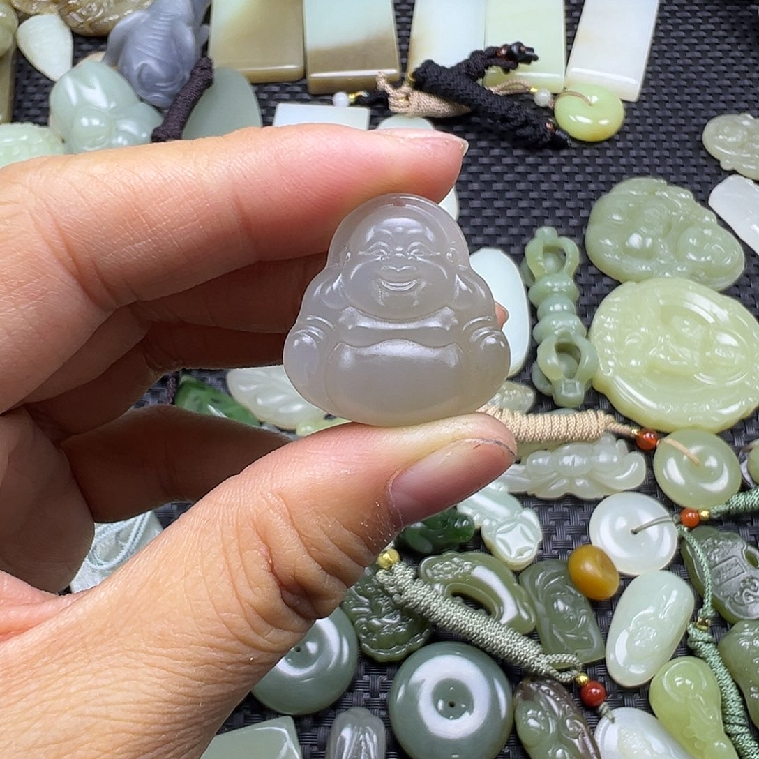 好***在和田玉未镶嵌吊坠(不含链)