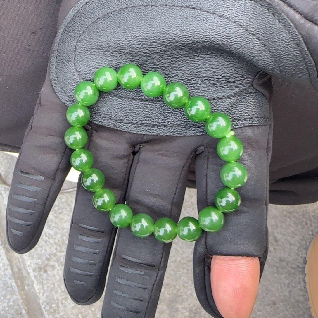 和田玉未镶嵌颈饰卡十纯净版无黑