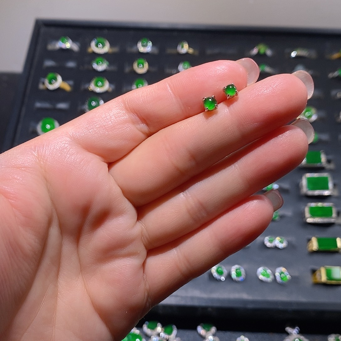 东****翡翠银S925镶嵌戒指