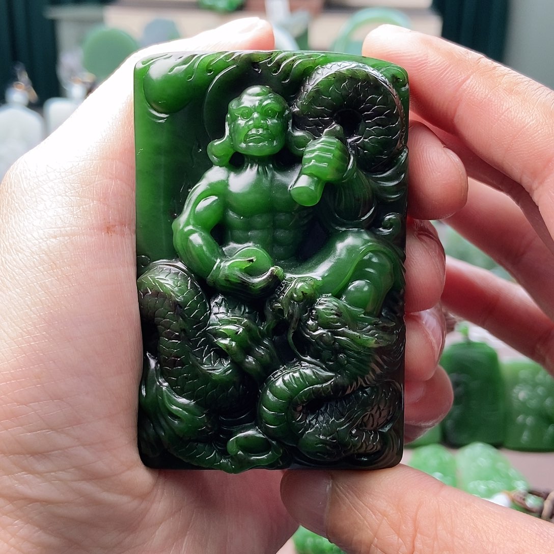 和田玉（碧玉）颈饰未镶嵌竹**风