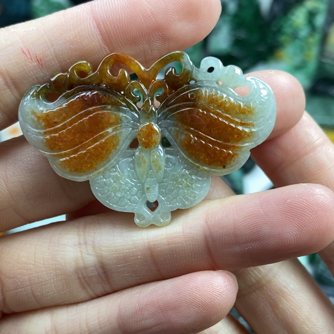 翡翠颈饰未镶嵌吊坠