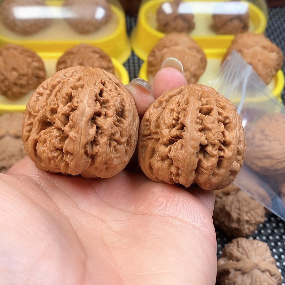 文玩核桃吊坠?*42尺粗筋