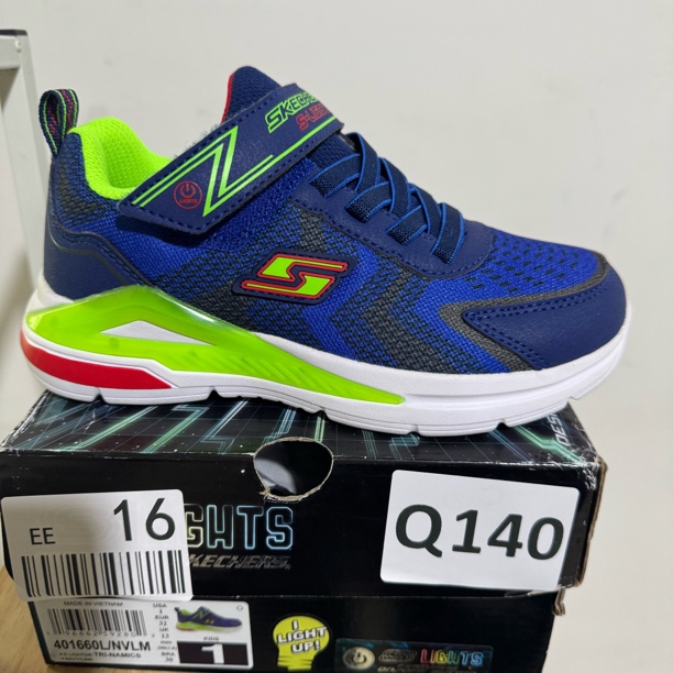 SKECHERS/斯凯奇Q140 男童灯鞋运动鞋 32码