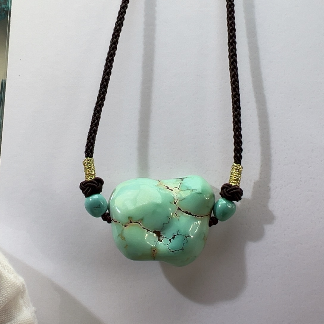 绿松石未镶嵌挂件