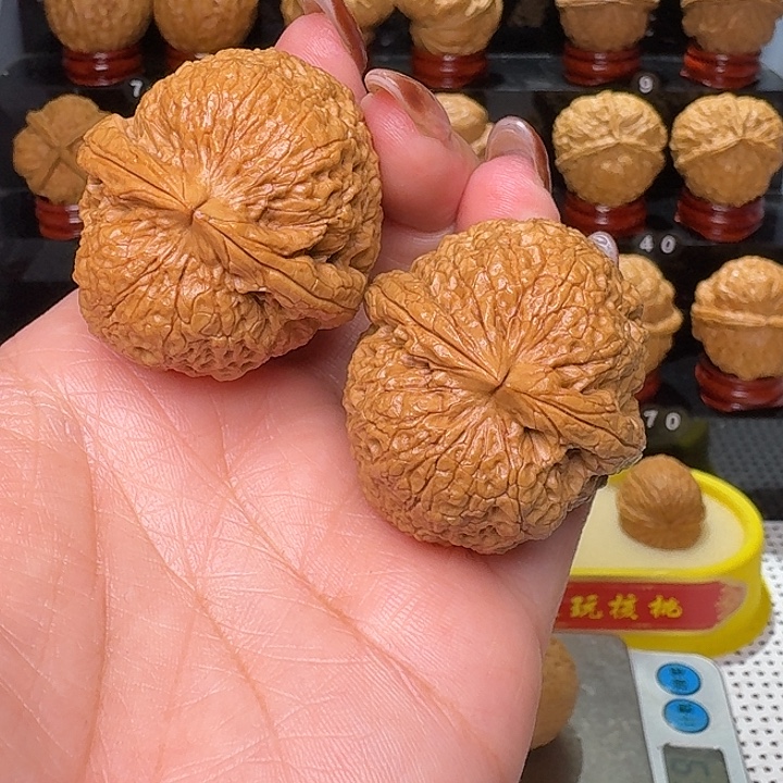 把件文玩核桃铁狮子41尺…………11号